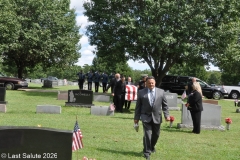 Last-Salute-military-funeral-guard-20