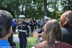 Last-Salute-military-funeral-guard-41