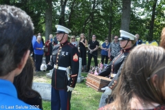 Last-Salute-military-funeral-guard-43