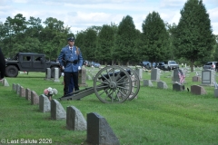 Last-Salute-military-funeral-guard-57