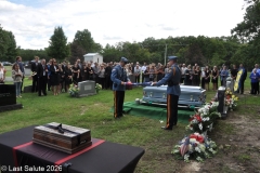 Last-Salute-military-funeral-guard-93
