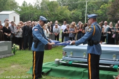 Last-Salute-military-funeral-guard-95