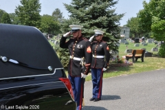 Last-Salute-military-funeral-guard-11