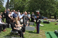 Last-Salute-military-funeral-guard-123