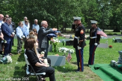 Last-Salute-military-funeral-guard-128