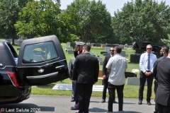 Last-Salute-military-funeral-guard-15