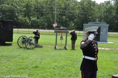 Last-Salute-military-funeral-guard-16