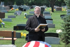 Last-Salute-military-funeral-guard-22