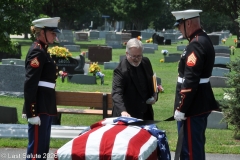 Last-Salute-military-funeral-guard-36
