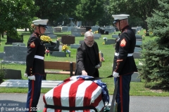 Last-Salute-military-funeral-guard-37