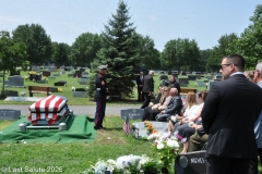 Last-Salute-military-funeral-guard-39