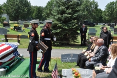 Last-Salute-military-funeral-guard-44