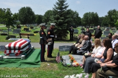 Last-Salute-military-funeral-guard-47