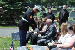 Last-Salute-military-funeral-guard-50