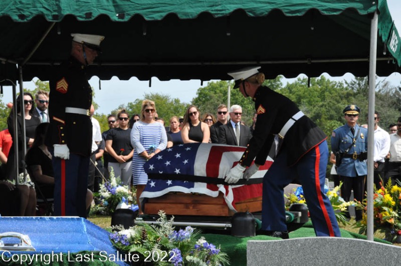 Last-Salute-military-funeral-honor-guard-0048