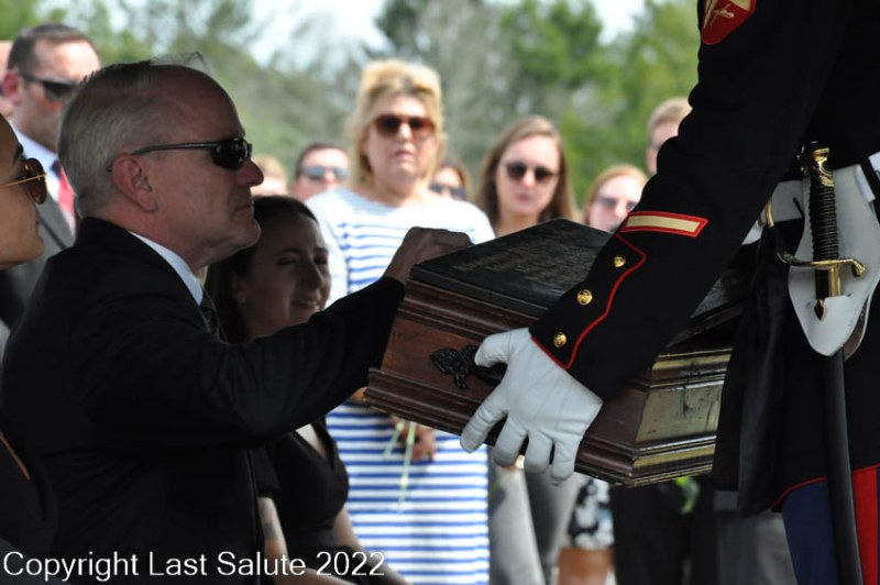 Last-Salute-military-funeral-honor-guard-0053