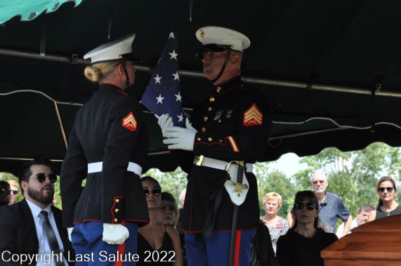 Last-Salute-military-funeral-honor-guard-0100