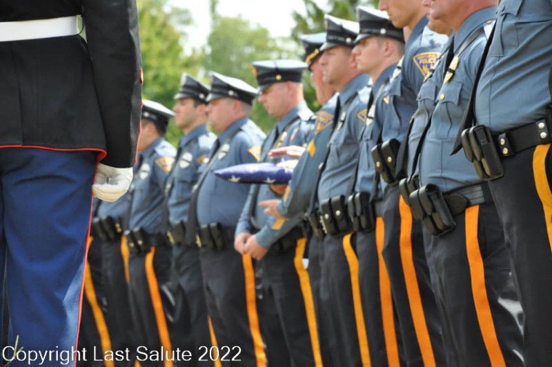 Last-Salute-military-funeral-honor-guard-0112