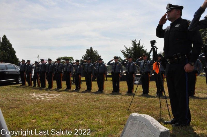 Last-Salute-military-funeral-honor-guard-0133