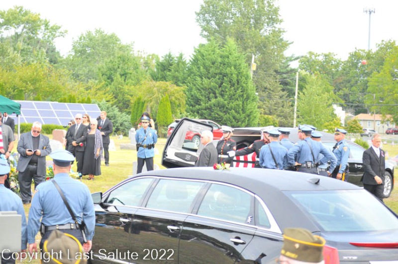 Last-Salute-military-funeral-honor-guard-6369