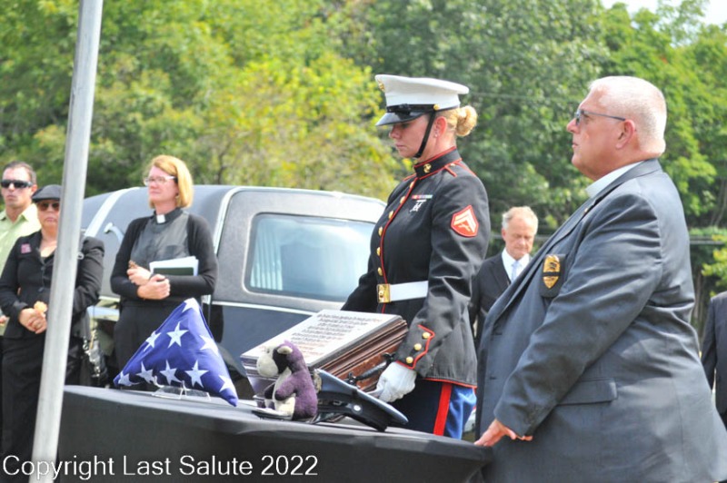 Last-Salute-military-funeral-honor-guard-6404