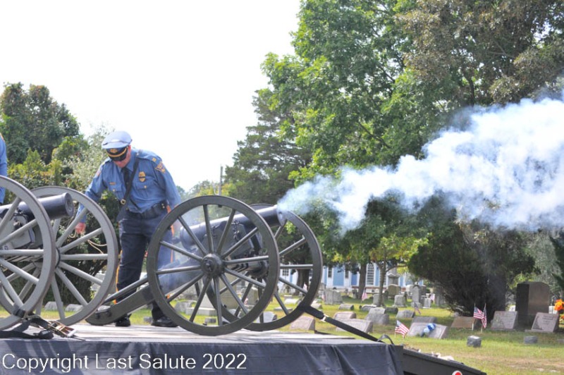 Last-Salute-military-funeral-honor-guard-6432