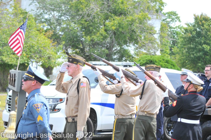 Last-Salute-military-funeral-honor-guard-6447