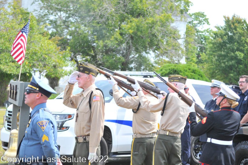 Last-Salute-military-funeral-honor-guard-6449