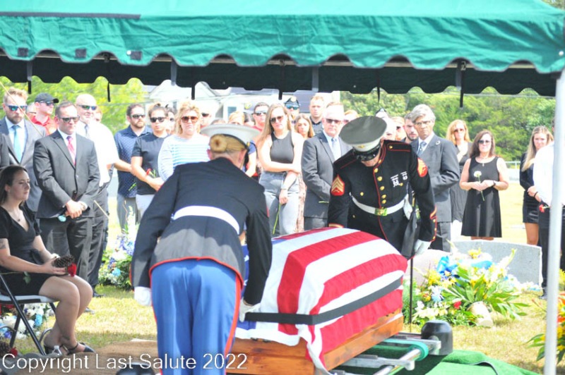 Last-Salute-military-funeral-honor-guard-6458