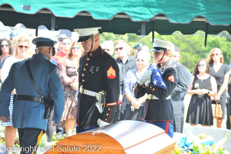 Last-Salute-military-funeral-honor-guard-6508