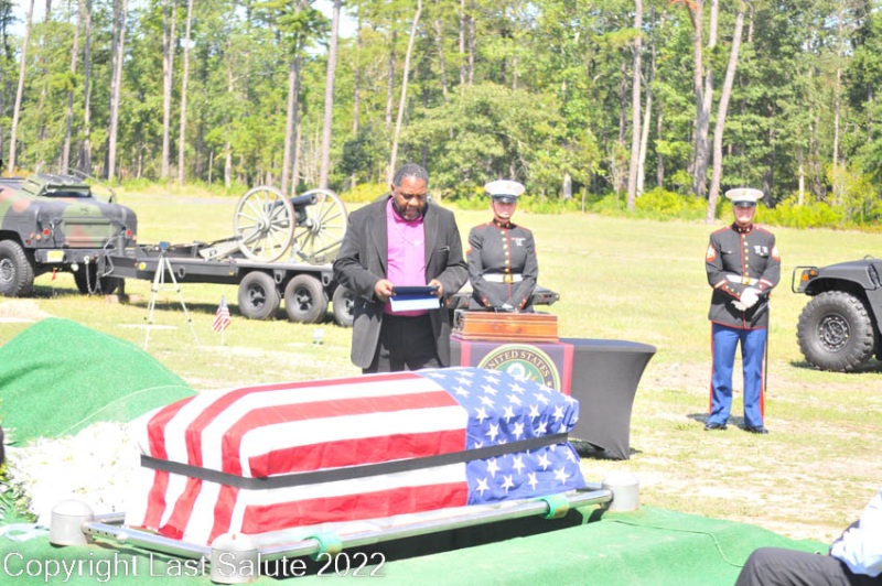 Last-Salute-military-funeral-honor-guard-6933