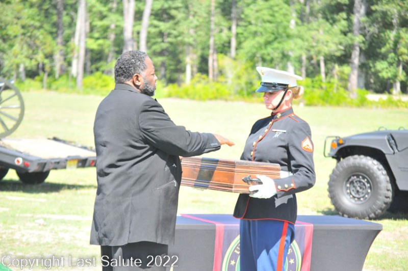 Last-Salute-military-funeral-honor-guard-6963
