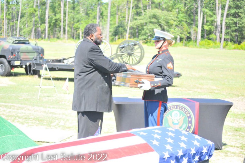 Last-Salute-military-funeral-honor-guard-6966