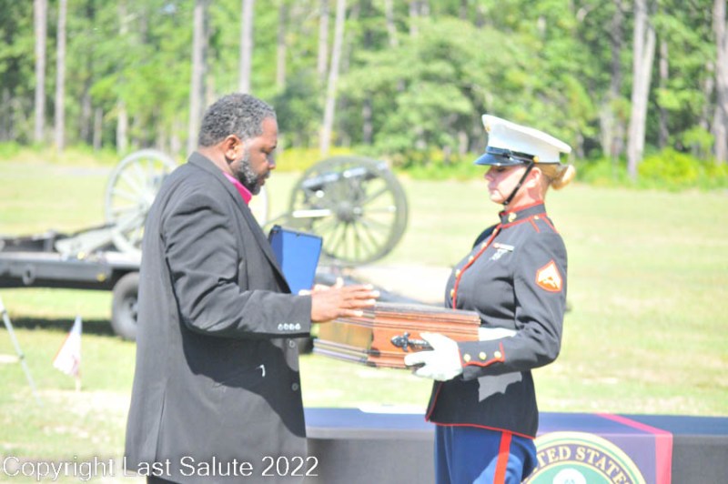 Last-Salute-military-funeral-honor-guard-6967