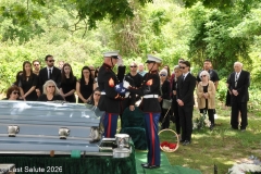 Last-Salute-military-funeral-guard-104