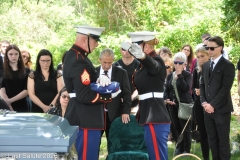 Last-Salute-military-funeral-guard-110