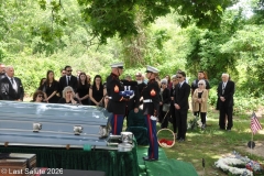 Last-Salute-military-funeral-guard-111