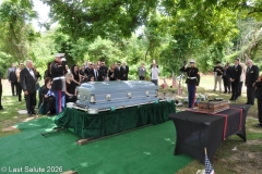 Last-Salute-military-funeral-guard-125