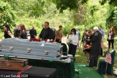 Last-Salute-military-funeral-guard-133