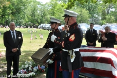 Last-Salute-military-funeral-guard-40