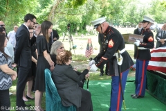 Last-Salute-military-funeral-guard-44
