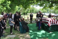 Last-Salute-military-funeral-guard-46