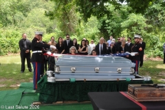 Last-Salute-military-funeral-guard-89