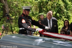 Last-Salute-military-funeral-guard-90
