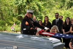 Last-Salute-military-funeral-guard-96