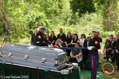 Last-Salute-military-funeral-guard-97