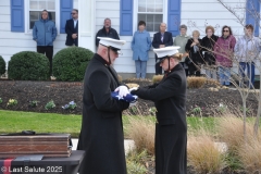 Last-Salute-military-funeral-guard-109