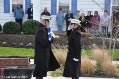 Last-Salute-military-funeral-guard-117