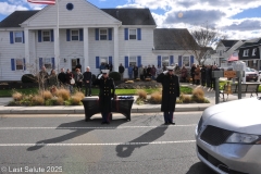 Last-Salute-military-funeral-guard-12