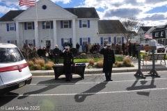 Last-Salute-military-funeral-guard-14